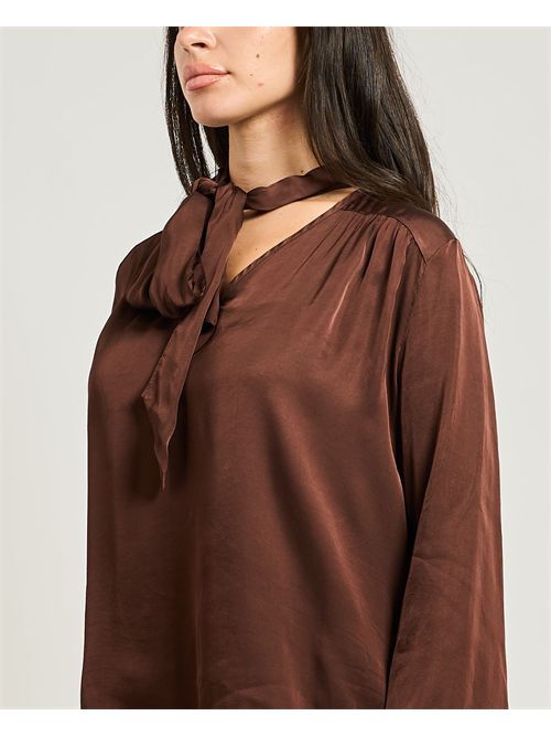 Blusa donna Manila Grace in raso con fiocco MANILA GRACE | C037VUMA646